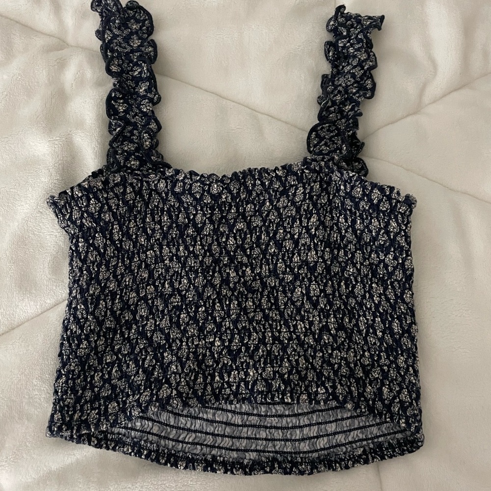nwot patterned hollister tank top